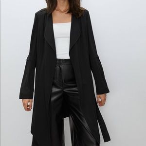 Aritzia babaton flowy trench coat black size S